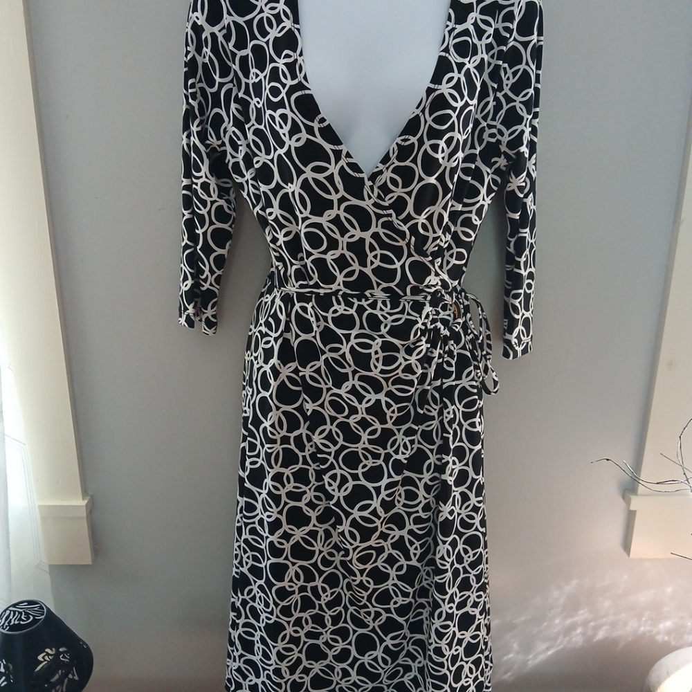 Beautiful Nine West Black White Wrap Dress Sz S Geometric Printed Work Casual